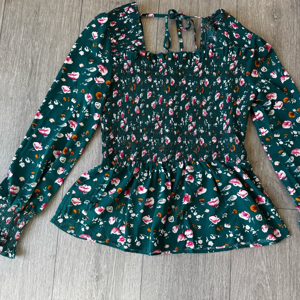 Smocked Peplum Floral Long-Sleeve Top in Dark Green